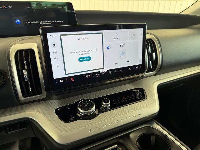 Certified 2025 Ford Expedition Active AWD/4WD image 4