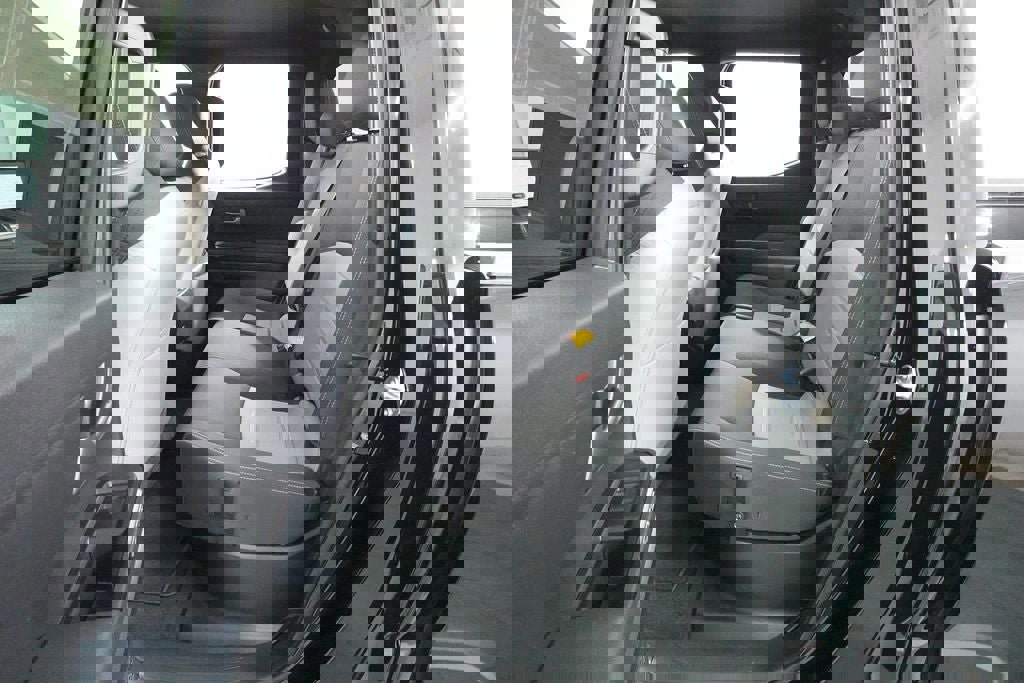 Used 2025 Toyota Tacoma TRD Sport image 24