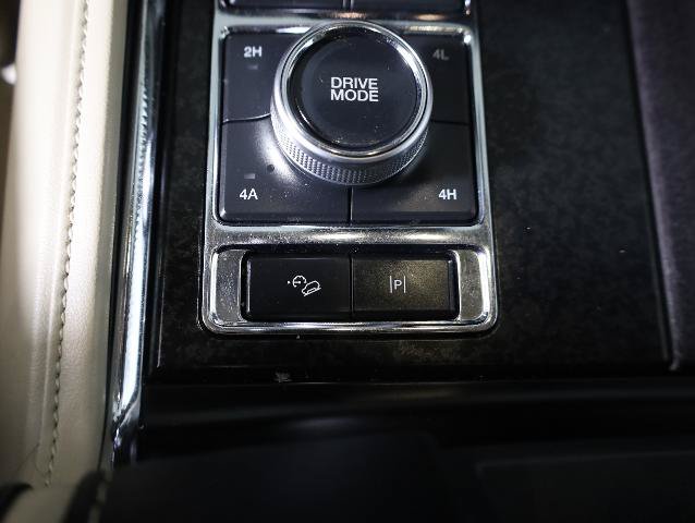 Certified 2024 Ford Expedition Platinum AWD/4WD image 23