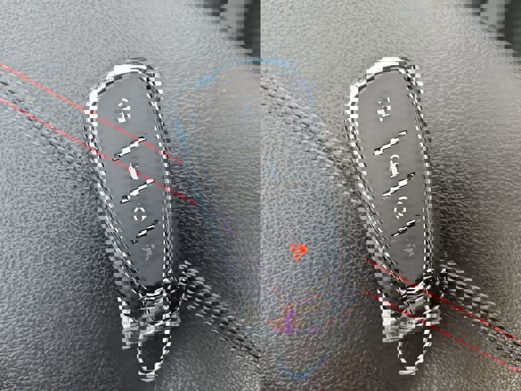 Used 2022 Chevrolet Equinox RS w/ RS Leather Package image 37