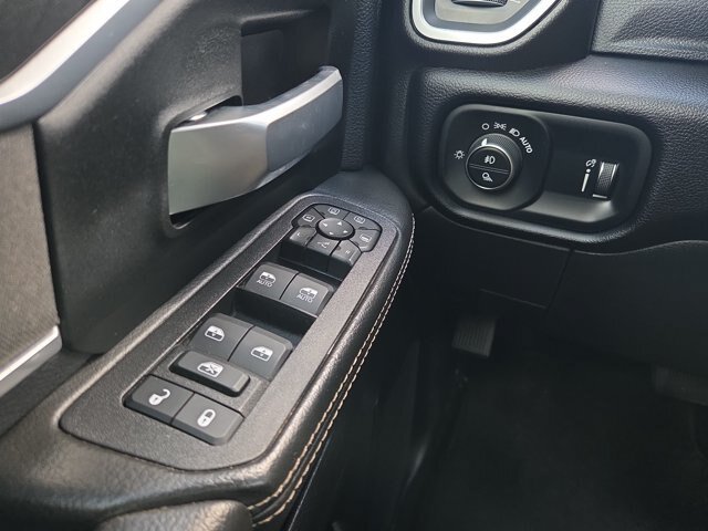 Used 2025 RAM 2500 Big Horn AWD/4WD image 23