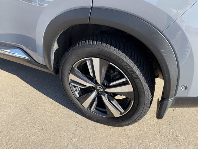 Used 2021 Nissan Rogue Platinum AWD/4WD image 6