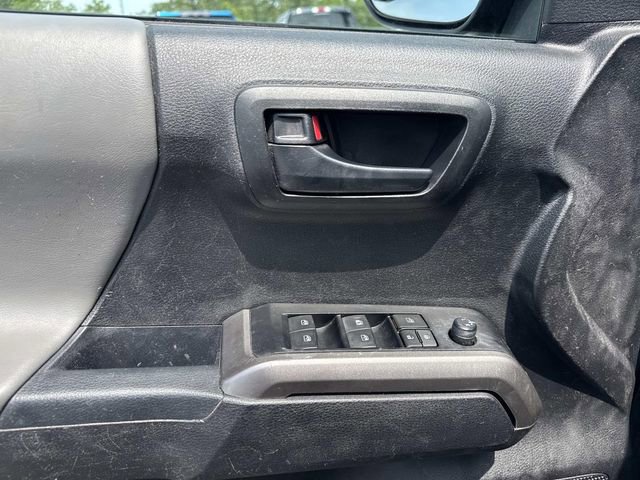 Used 2023 Toyota Tacoma SR5 w/ SR5 Appearance Package RWD image 19