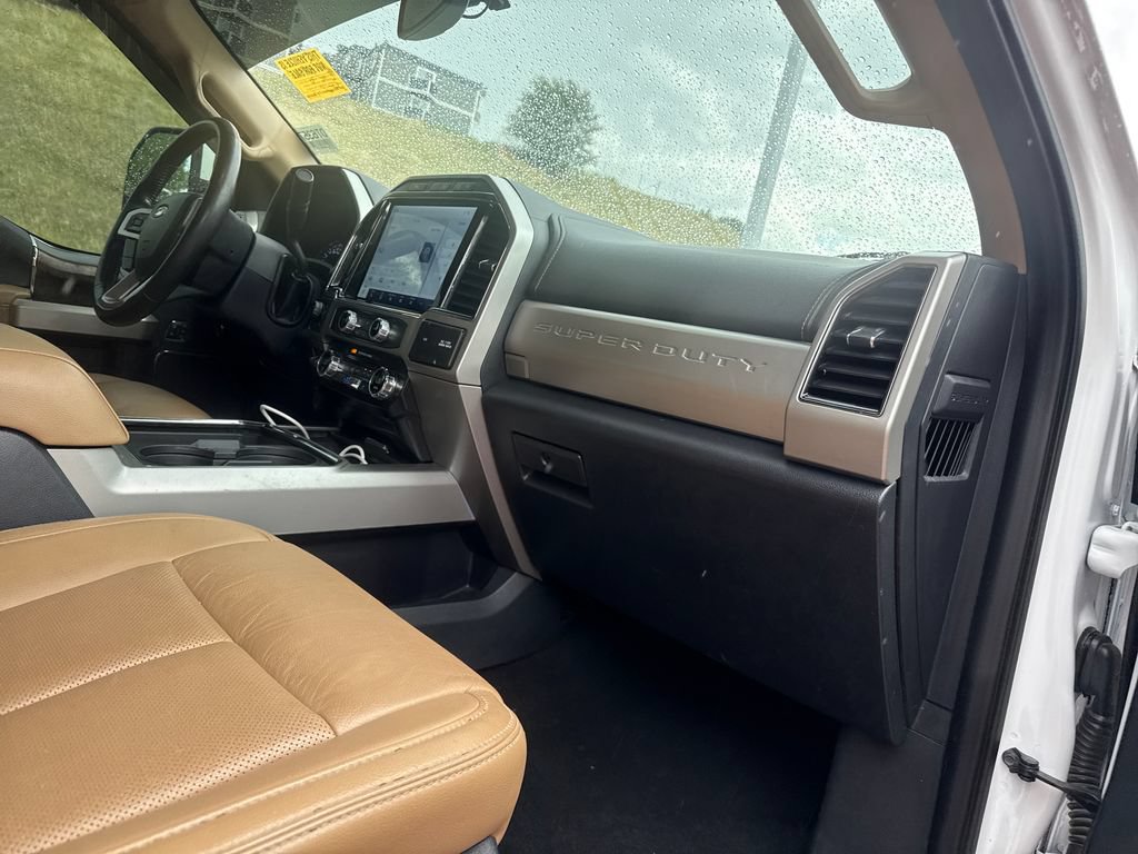 Certified 2022 Ford F250 Lariat w/ Lariat Ultimate Package AWD/4WD image 30