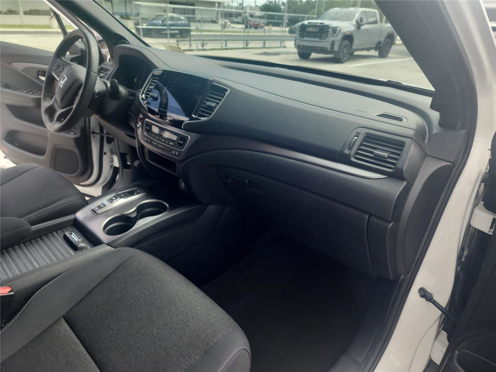 Used 2021 Honda Passport Sport image 25