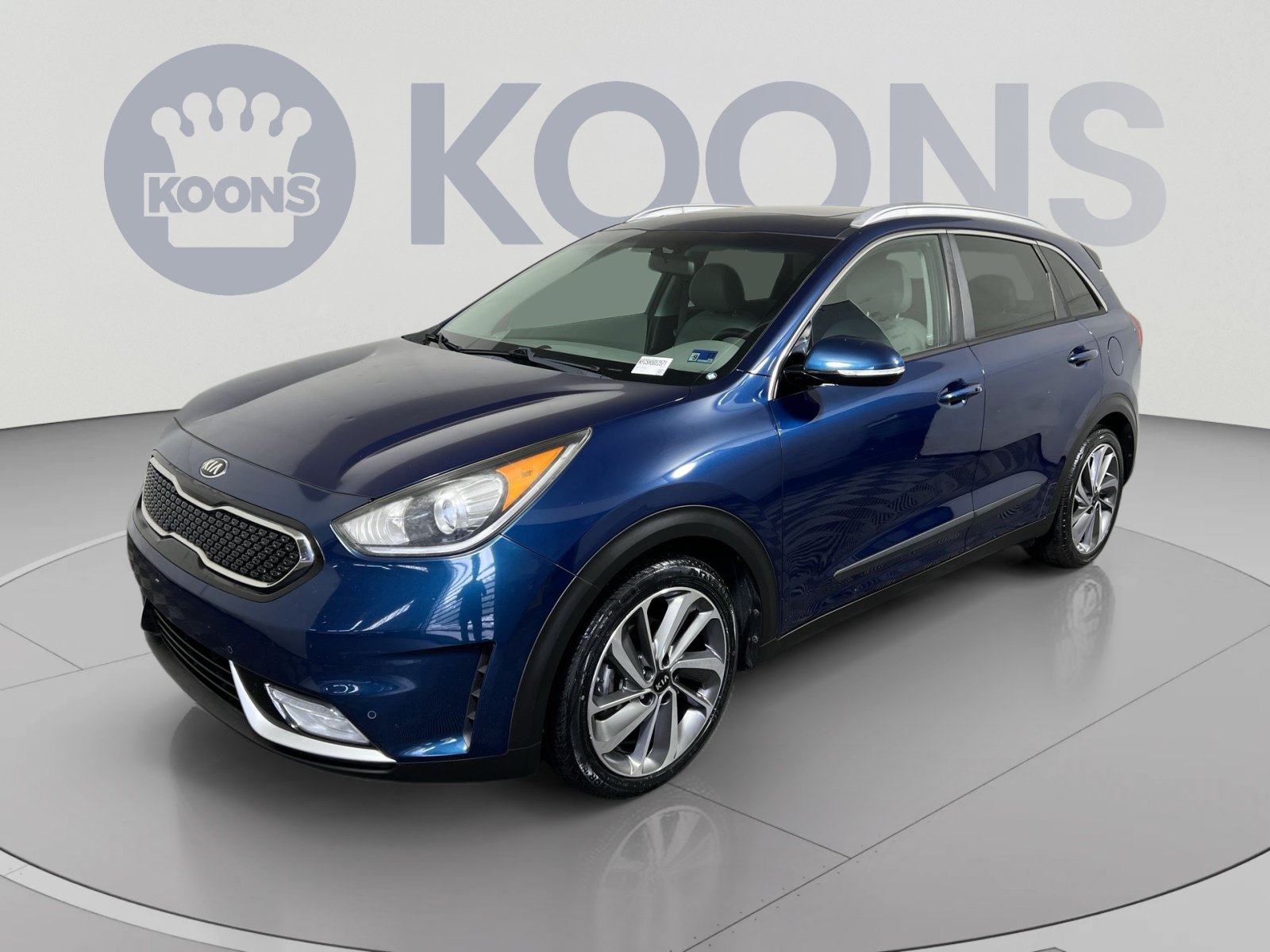Used 2017 Kia Niro Touring FWD image 5