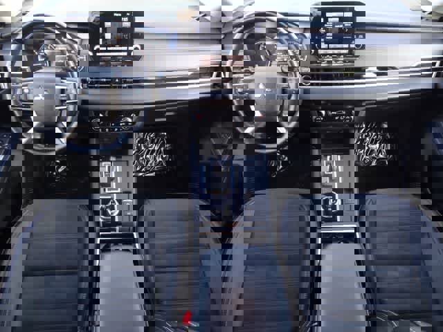 Used 2024 Mitsubishi Outlander SE AWD/4WD image 14