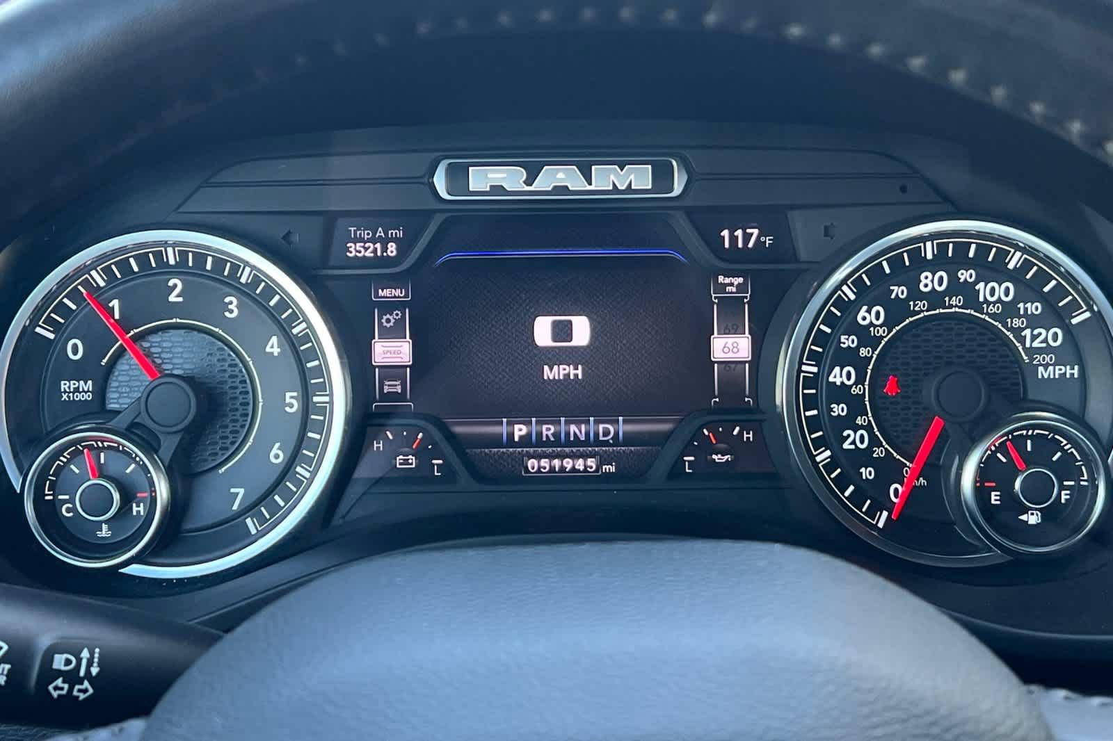 Used 2024 RAM 1500 Laramie RWD image 24