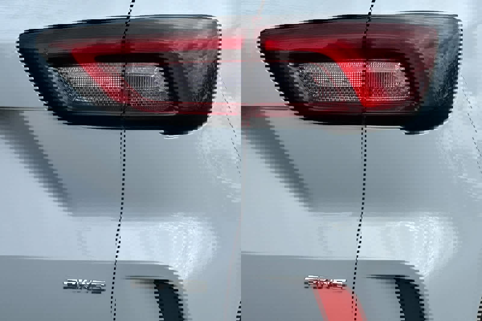 Certified 2025 Ford Escape Platinum image 28