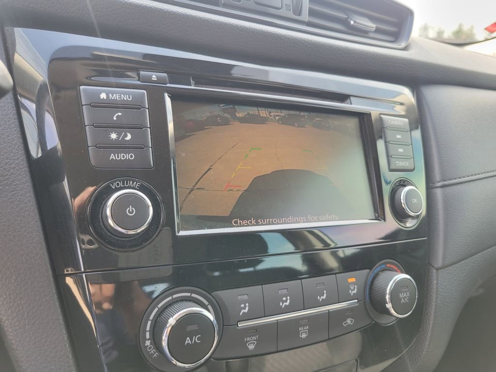 Used 2020 Nissan Rogue S AWD/4WD image 26