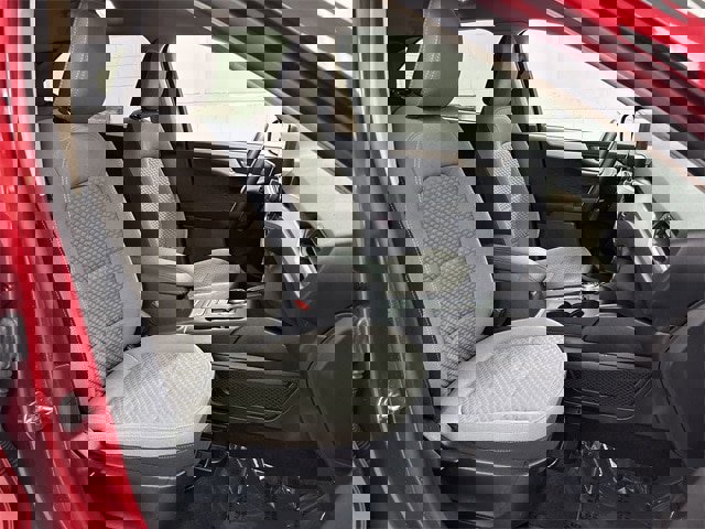 Certified 2020 Ford Escape SE image 15