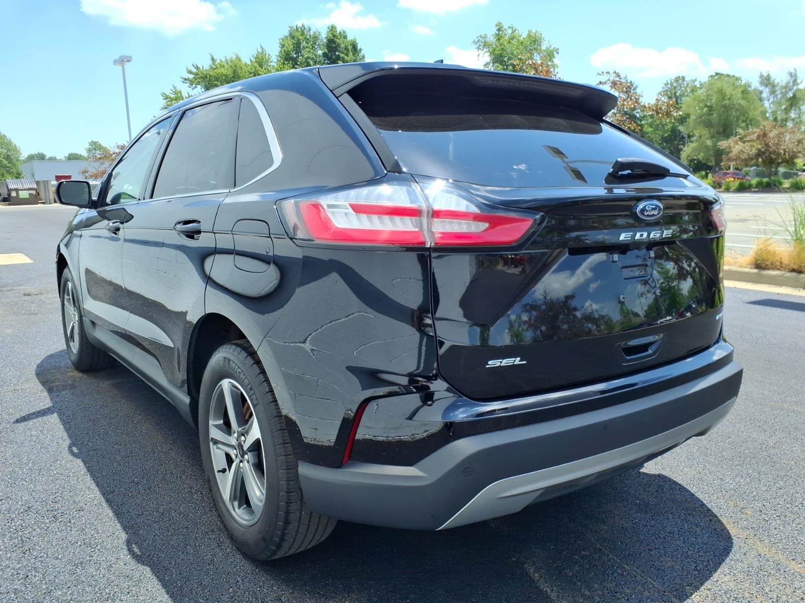 Certified 2023 Ford Edge SEL w/ Convenience Package AWD/4WD image 4