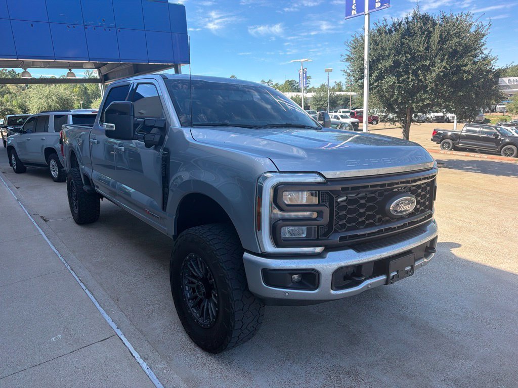 Certified 2024 Ford F250 Lariat w/ Lariat Ultimate Package AWD/4WD image 4