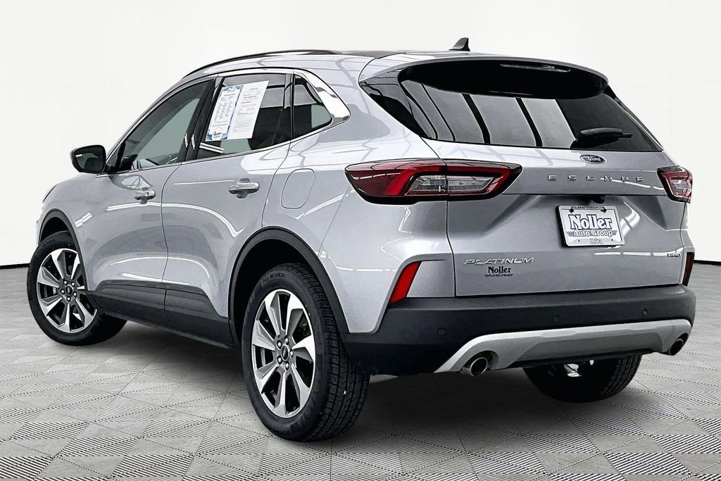 Certified 2023 Ford Escape Platinum image 2