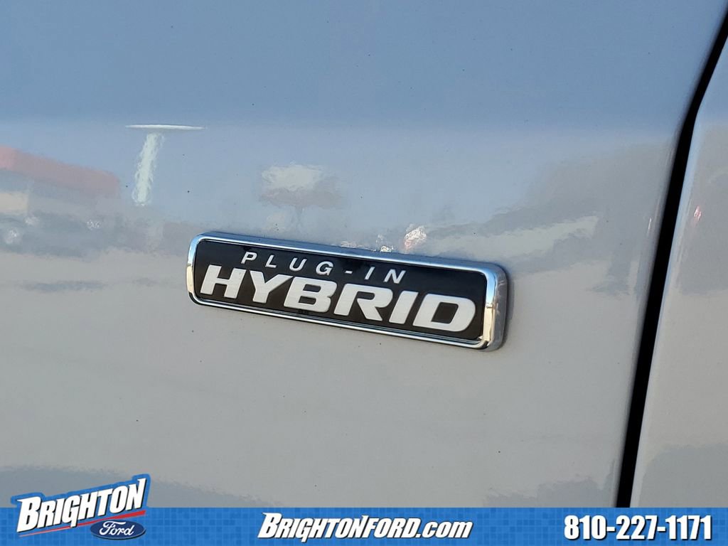 Certified 2025 Ford Escape SE FWD image 5