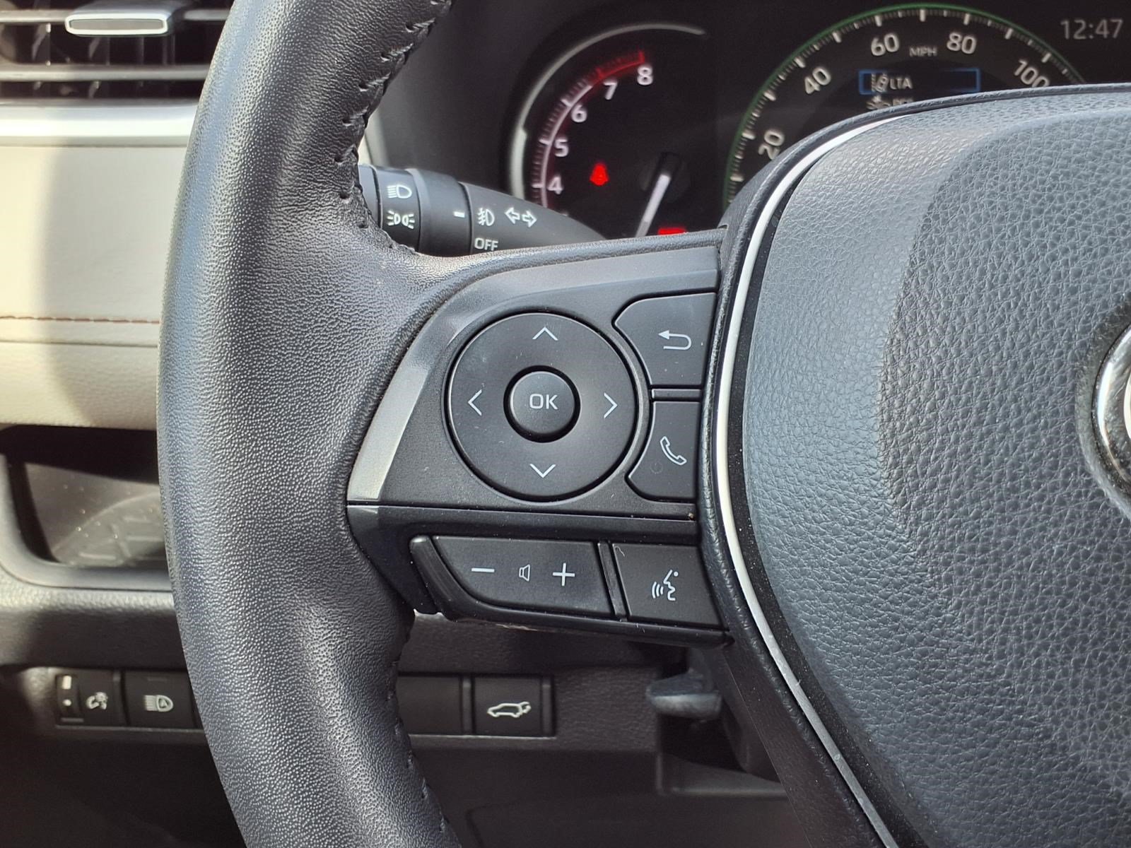 Used 2024 Toyota RAV4 XLE Premium FWD image 24