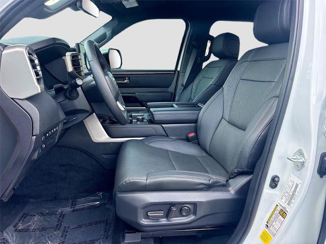 Used 2025 Toyota Tundra Limited AWD/4WD image 23