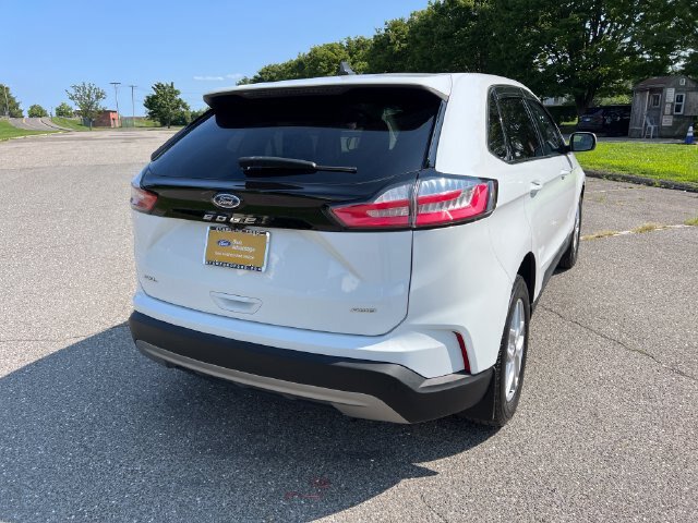 Certified 2023 Ford Edge SEL w/ Convenience Package AWD/4WD image 10
