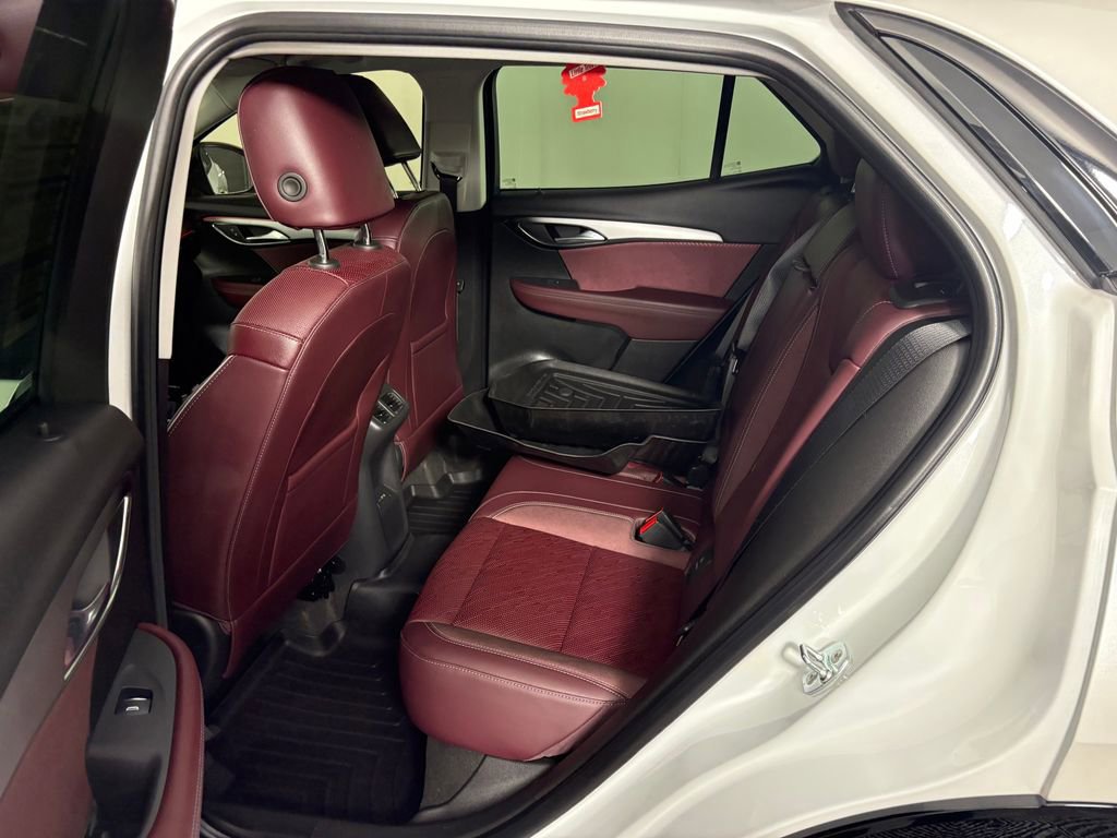 Used 2025 Buick Envision Sport Touring AWD/4WD image 29