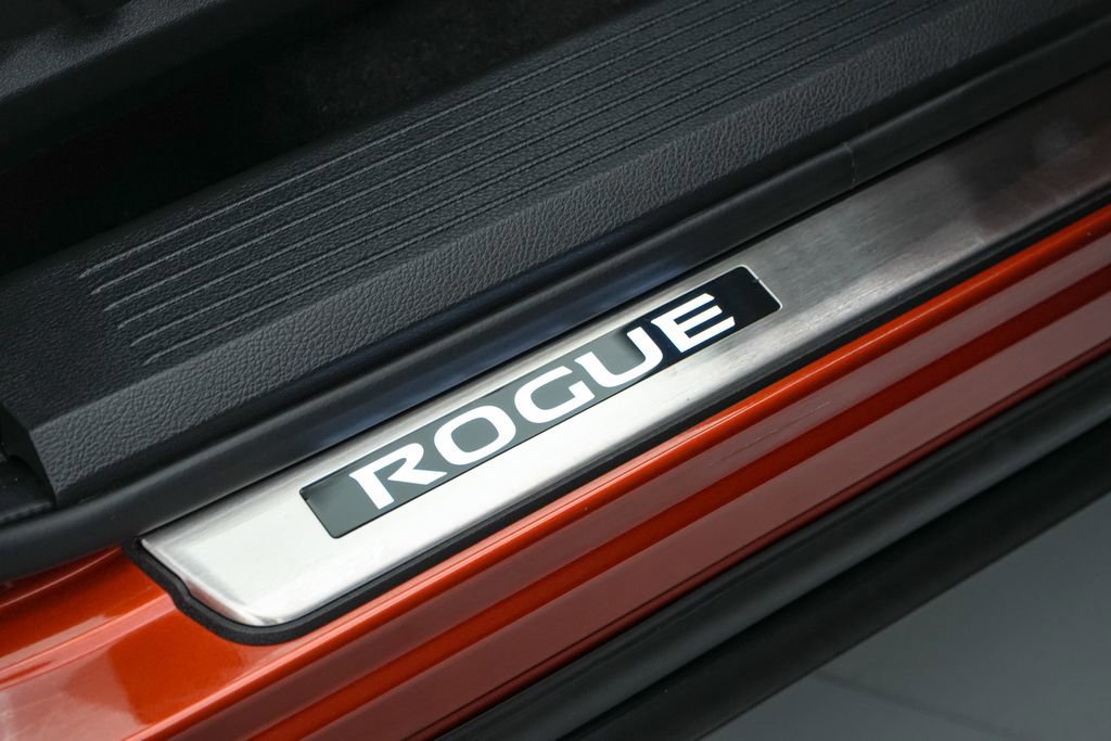 Used 2023 Nissan Rogue Platinum w/ Platinum Premium Package image 26