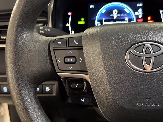 Used 2025 Toyota Camry LE w/ Convenience Package FWD image 19