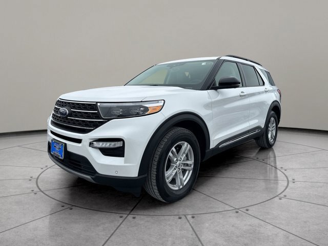 Certified 2023 Ford Explorer XLT w/ Equipment Group 202A AWD/4WD image 8