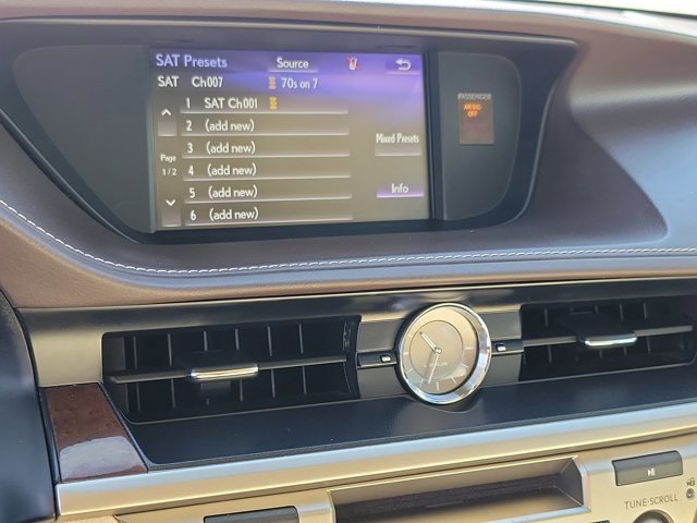 Used 2017 Lexus ES 350 image 29