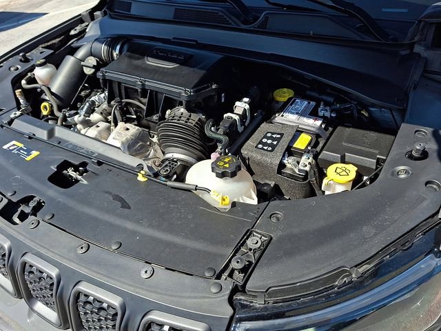 Used 2023 Jeep Compass Trailhawk AWD/4WD image 29