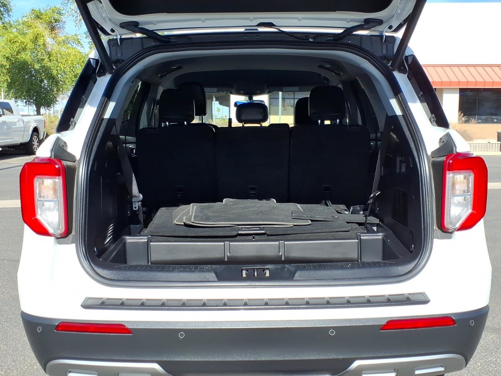 Certified 2023 Ford Explorer XLT w/ Equipment Group 202A RWD image 11