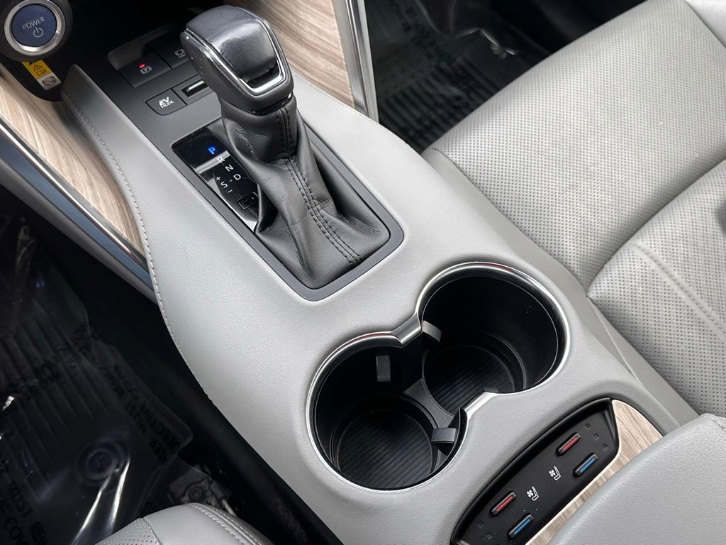 Used 2021 Toyota Venza Limited w/ Advanced Technology Package AWD/4WD image 31