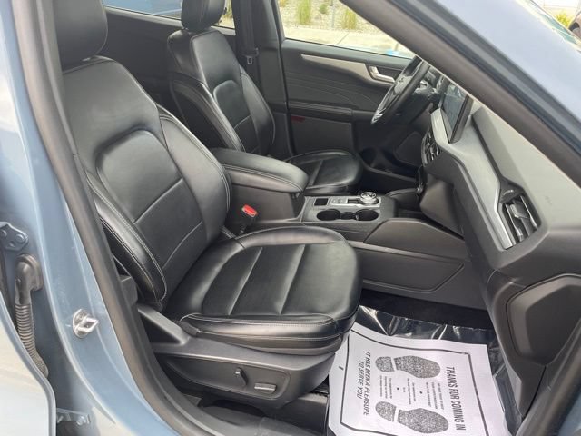 Certified 2024 Ford Escape Platinum AWD/4WD image 20