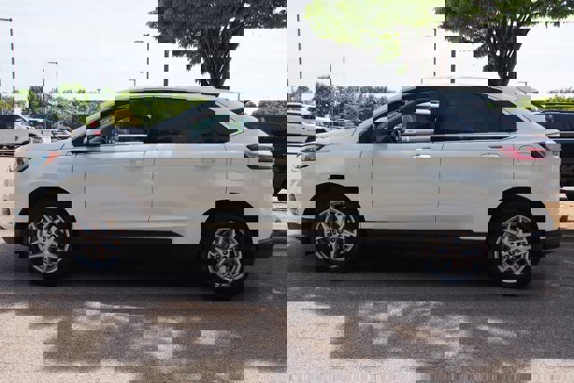Certified 2024 Ford Edge SEL w/ Convenience Package image 2