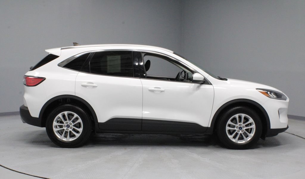 Certified 2021 Ford Escape SE FWD image 11