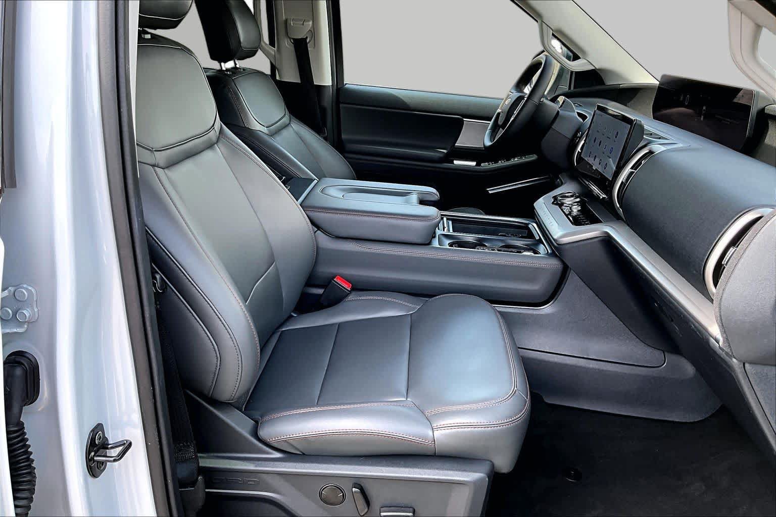 Certified 2025 Ford Expedition Active RWD image 11