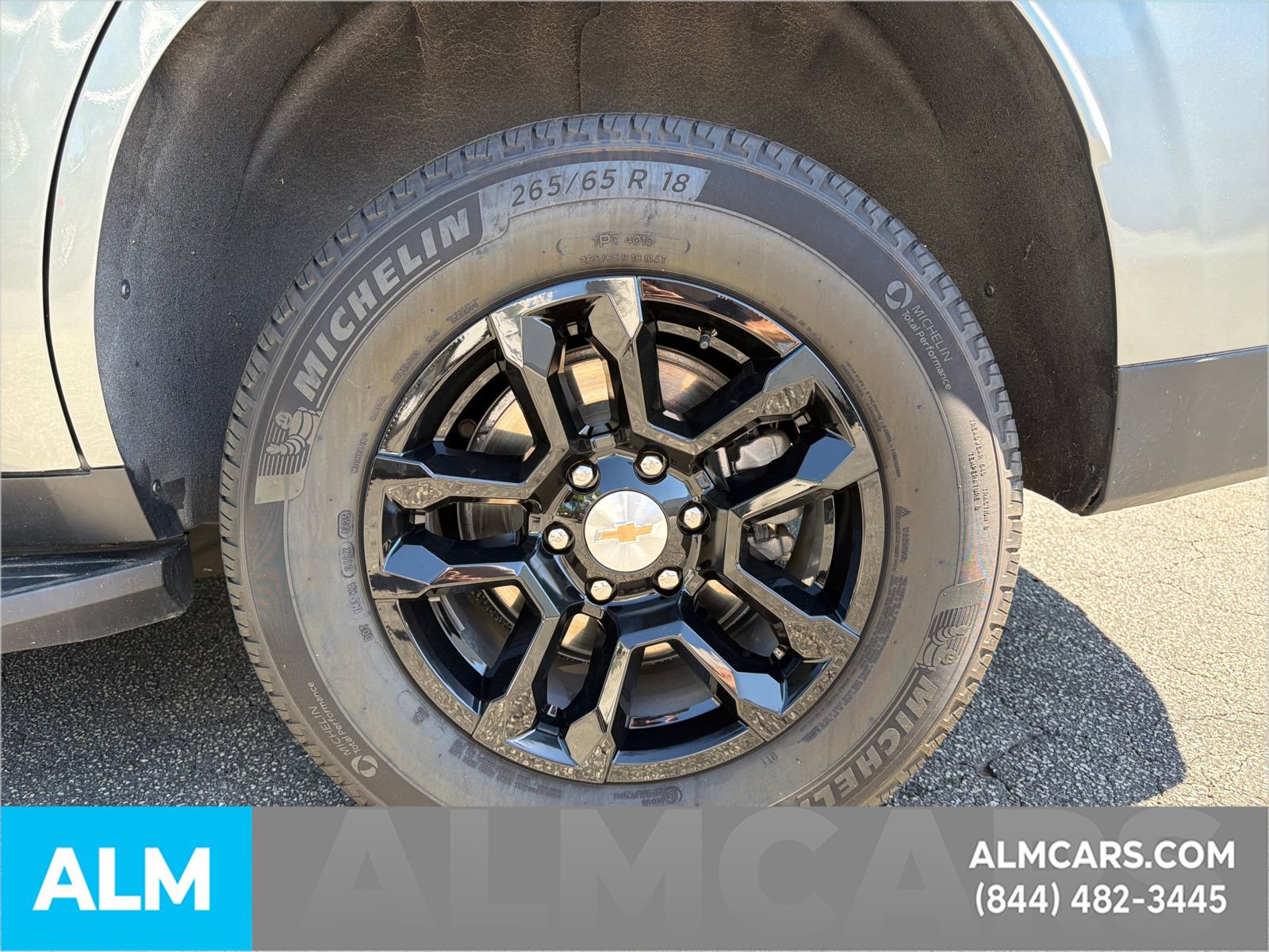 Used 2025 Chevrolet Tahoe LT AWD/4WD image 23