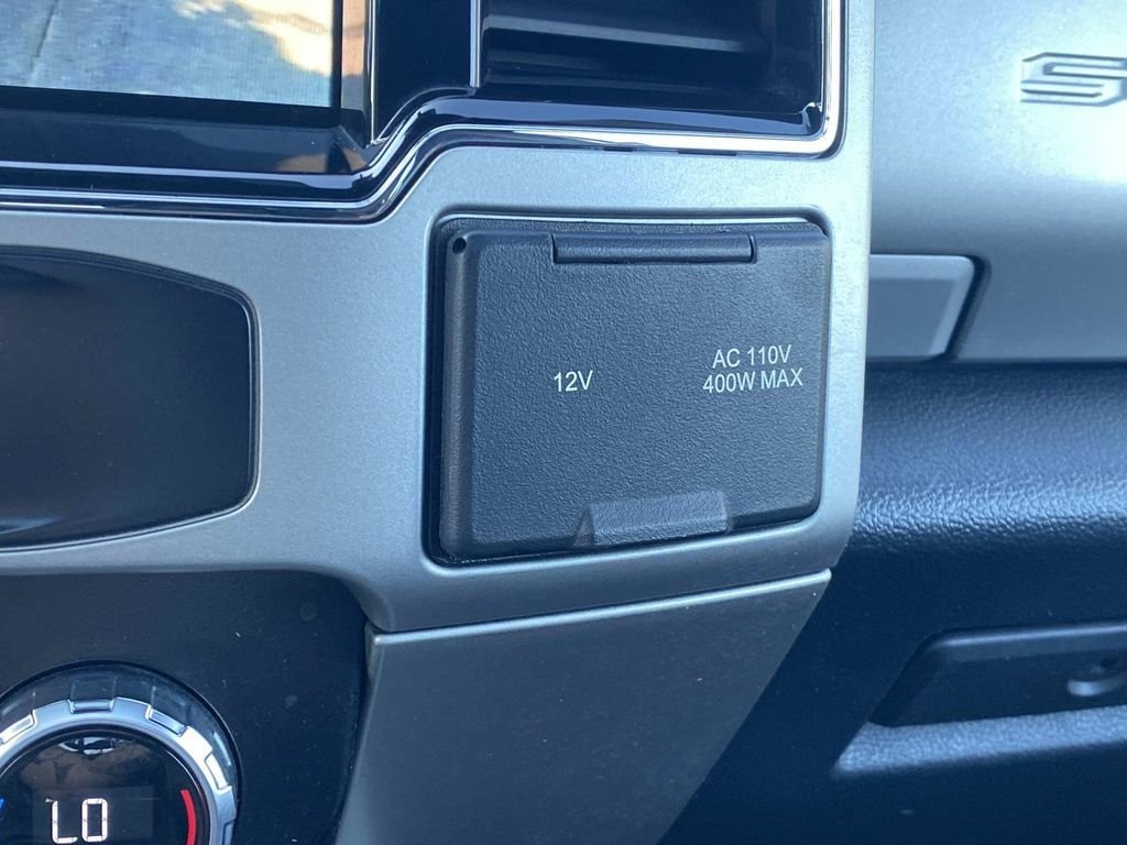 Certified 2022 Ford F250 Lariat w/ Lariat Ultimate Package AWD/4WD image 32