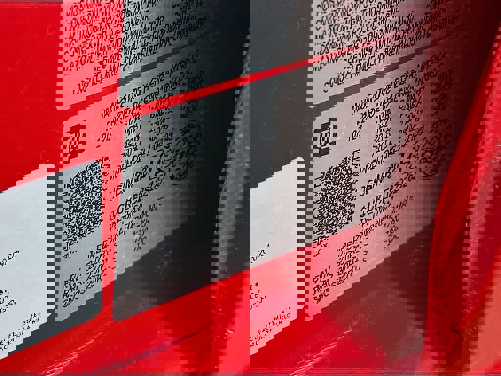 Used 2025 Chevrolet Silverado 1500 LT image 24