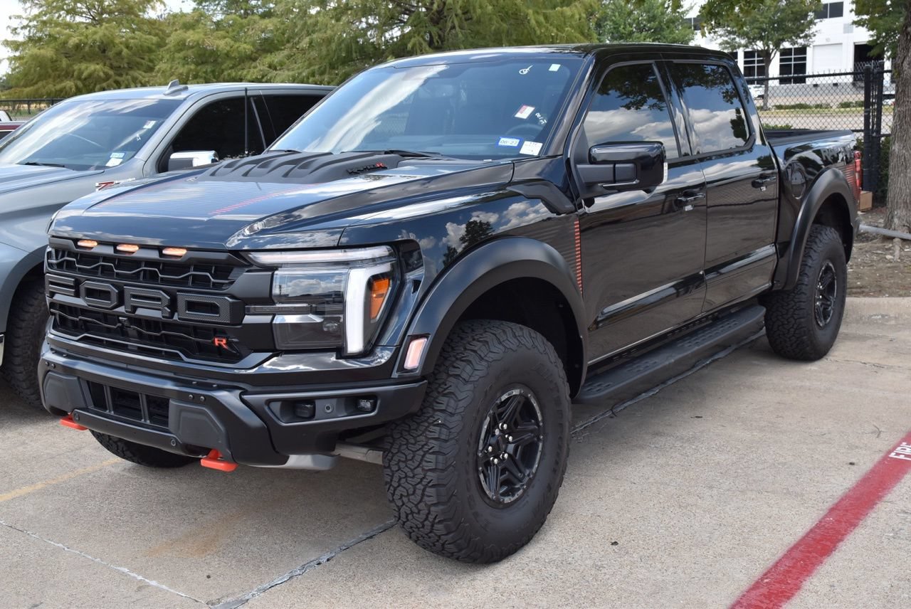 Certified 2025 Ford F150 Raptor w/ Equipment Group 803A Raptor R AWD/4WD image 2