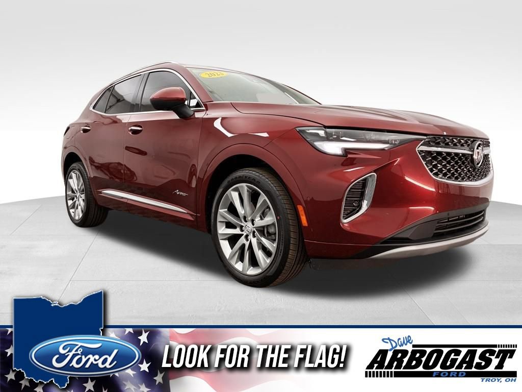 Used 2023 Buick Envision Avenir image 1