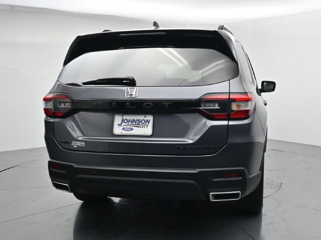 Used 2025 Honda Pilot Black Edition image 7