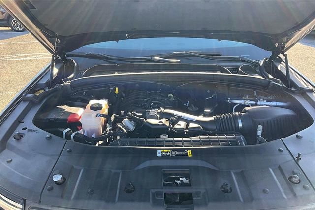 Used 2023 Jeep Grand Cherokee Limited w/ Black Appearance Package image 9