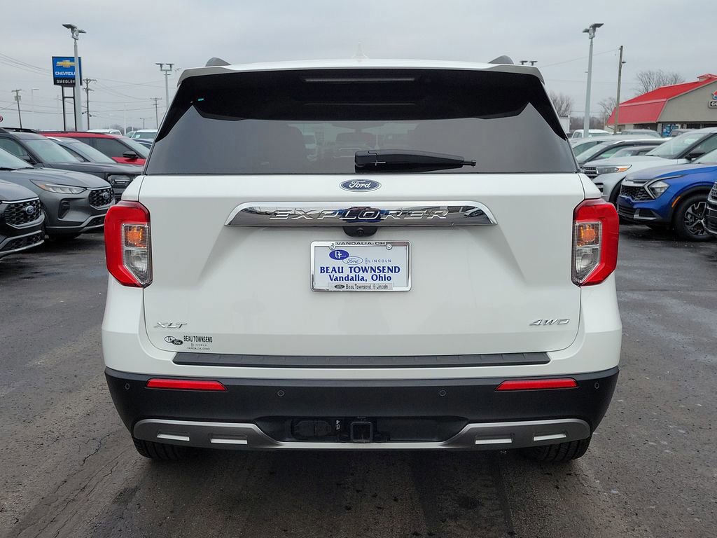 Certified 2023 Ford Explorer XLT w/ Equipment Group 202A image 4