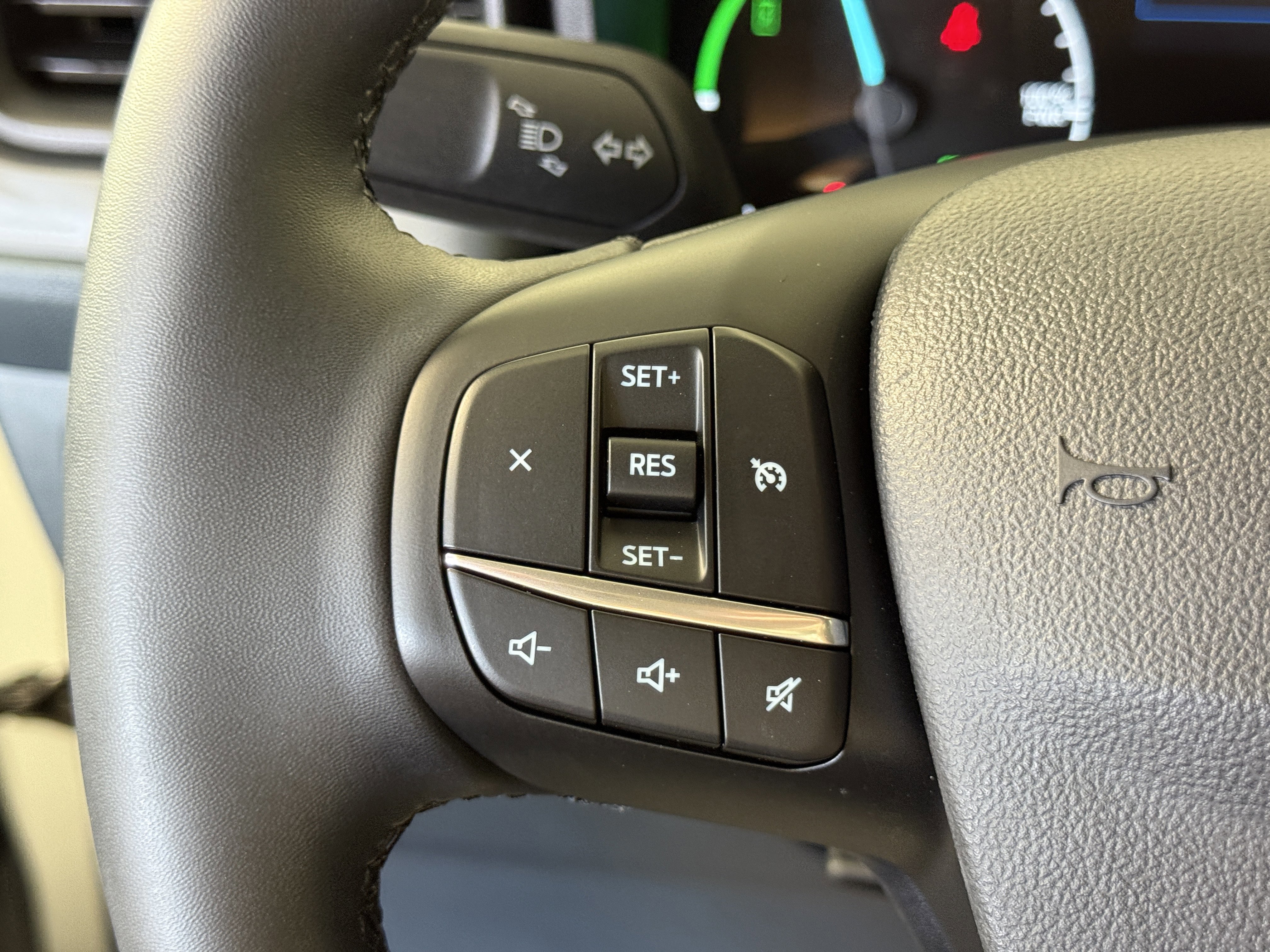 Certified 2024 Ford Maverick XLT w/ XLT Luxury Package image 25