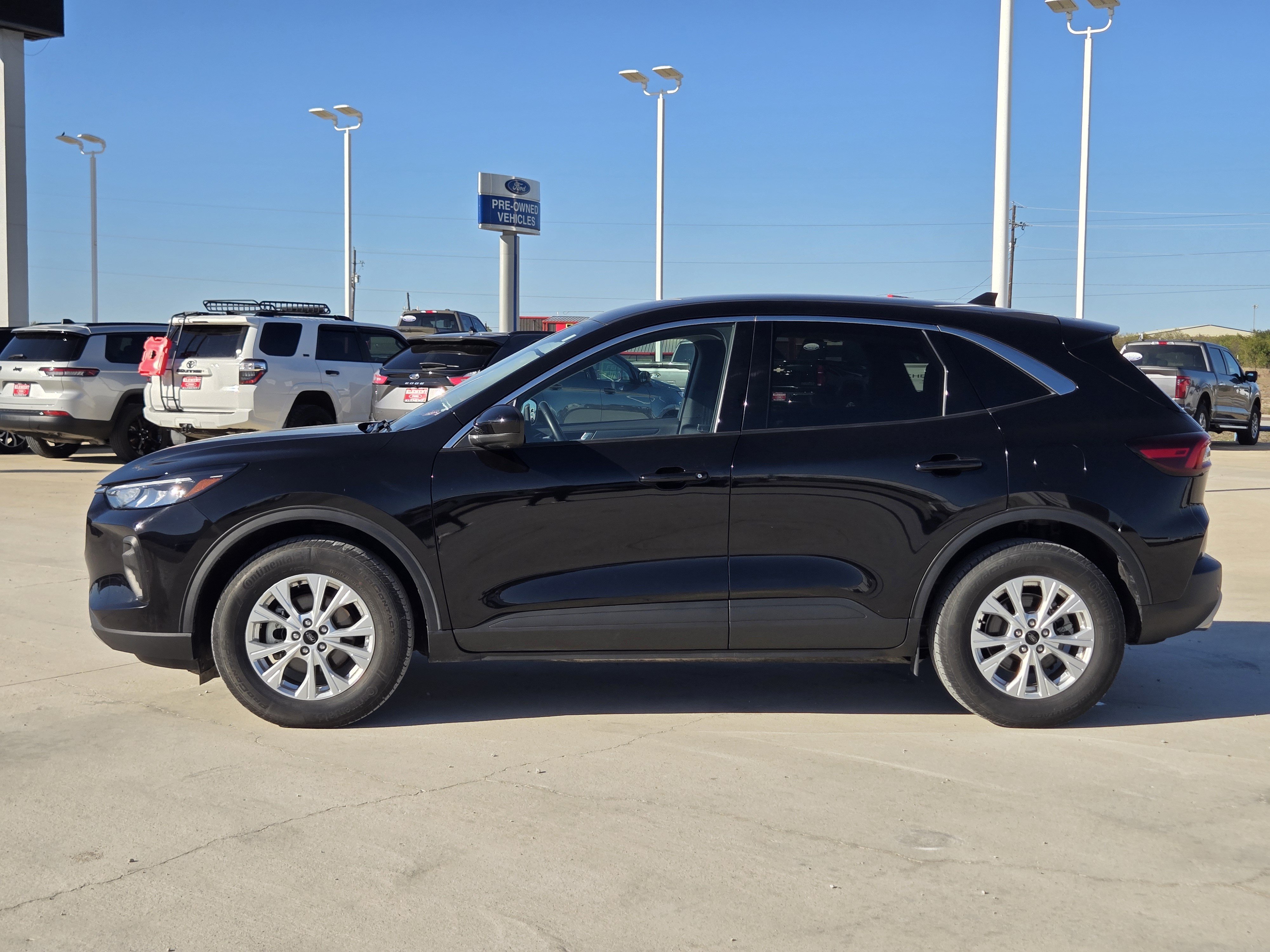 Certified 2023 Ford Escape Active w/ Tech Pack #2 AWD/4WD image 4