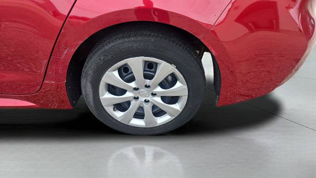 Used 2025 Toyota Corolla LE FWD image 31