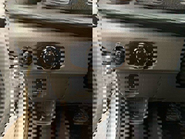 Certified 2025 Ford Transit 350 XLT image 17