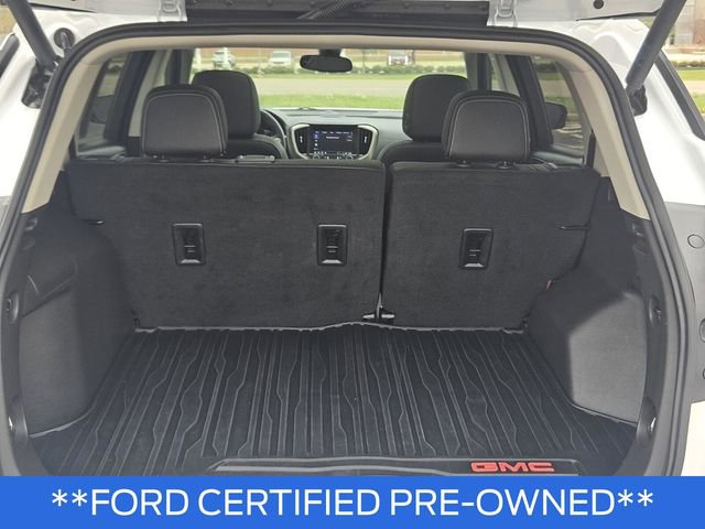 Used 2024 GMC Terrain Denali w/ Denali Premium Package image 11