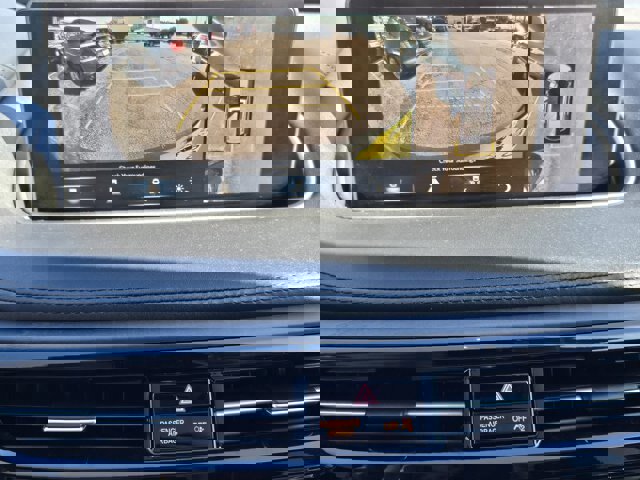 Used 2023 Acura MDX SH-AWD w/ Advance Package image 15