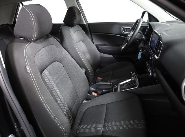 Used 2022 Hyundai Venue SEL image 9