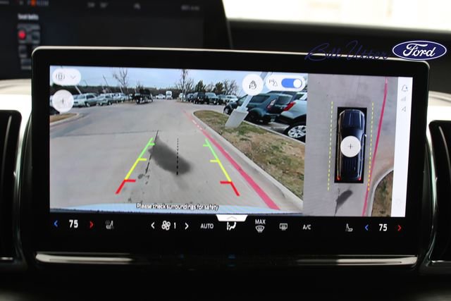 Certified 2025 Ford Expedition Max Platinum image 21